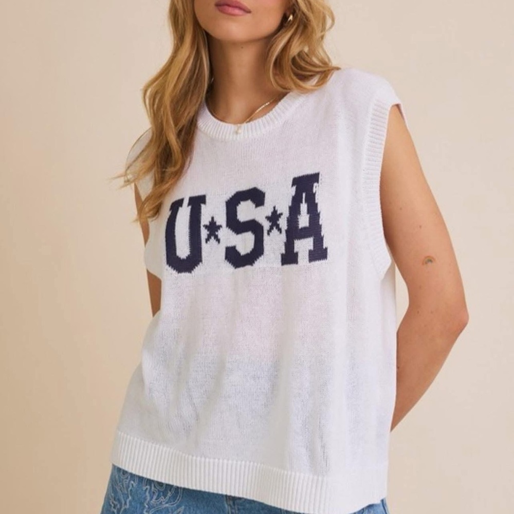 Gilli White Sleeveless USA Knit Tank Top